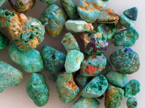 تصویر 2 از قیمت سنگ فیروزه نیشابور خام + خرید باور نکردنی